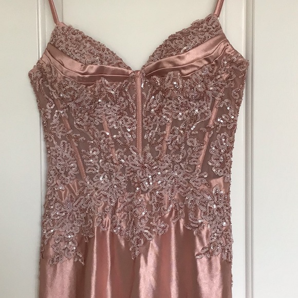 PROM Sequined evening gown - Picture 11 of 16